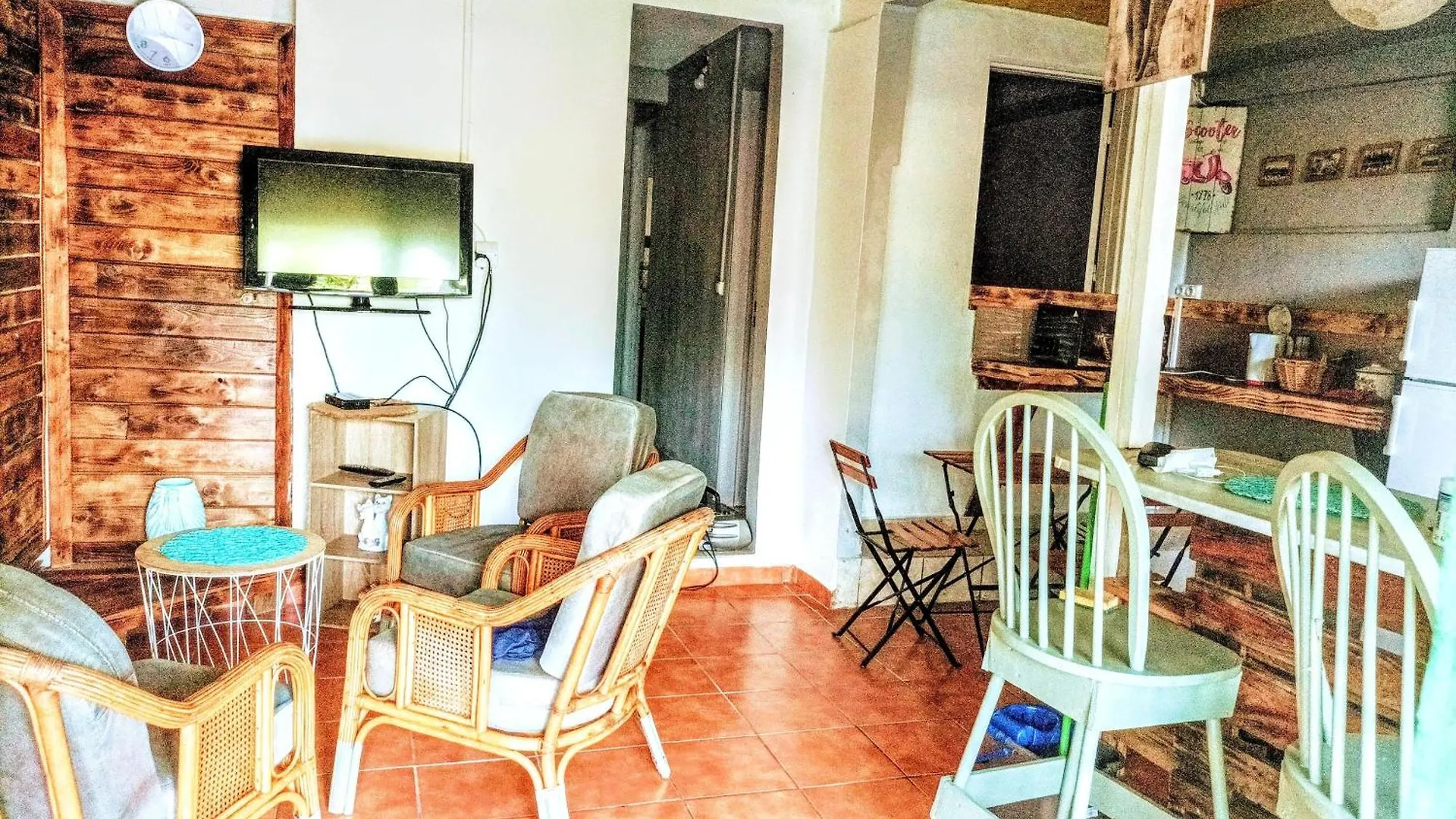 Apartment Le Gosier Centre, Proche Commodites Et Plage